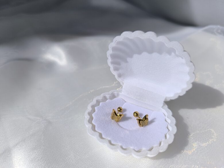 Nagliņauskari - Tauriņi