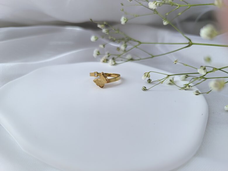 Gredzens - Tauriņš