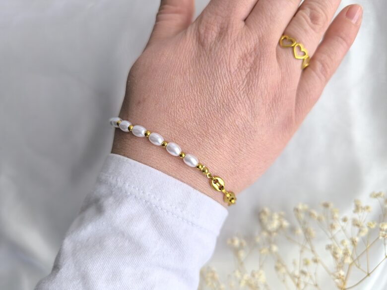 Rokassprādze - Olīvija ar pērlēm