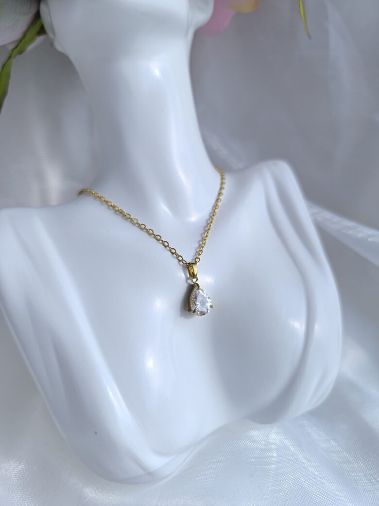 Kaklarota - Kristāla lāsīte