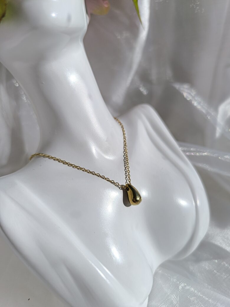 Kaklarota - Zelta lāsīte